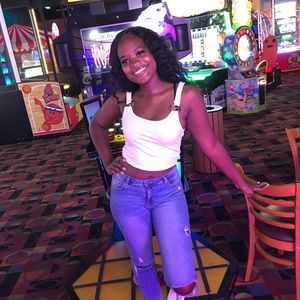 Meet your Posher, Ziona